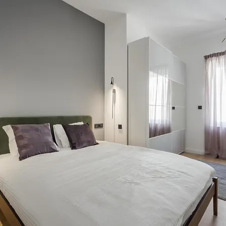 Tilia Luxury - 3 Bedrooms With Ac شقة